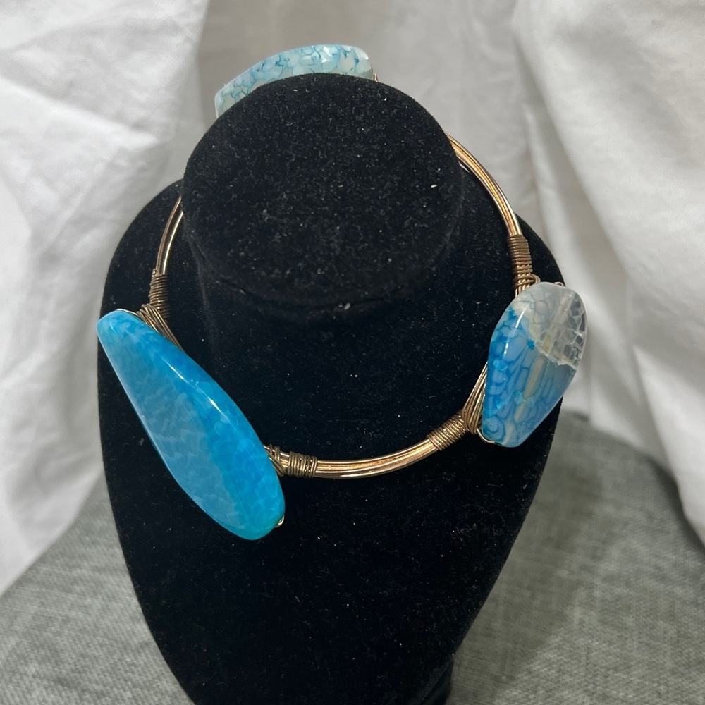 Wire Wrapped Caribbean Blue Agate
Bracelet Amazing Wrapped in Copper Wire☑️